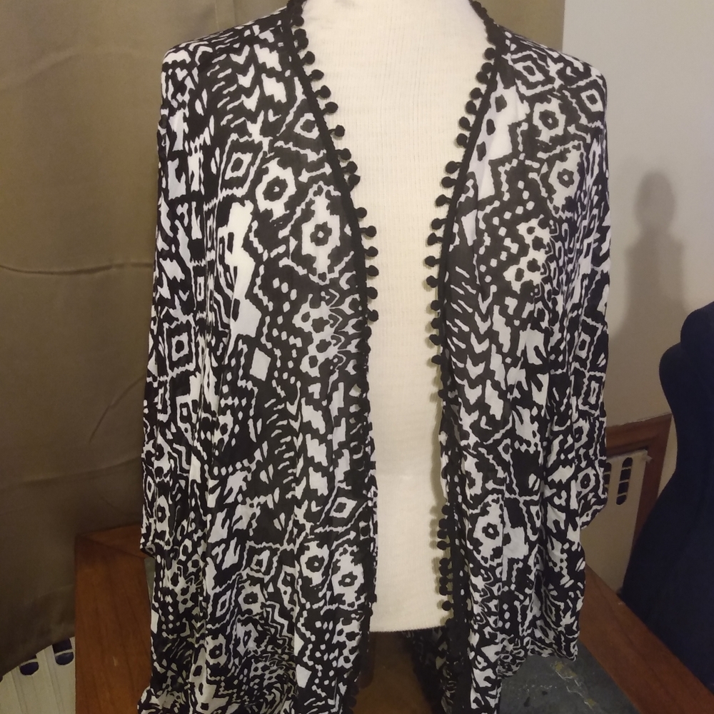 Mixit Balck and White cardigan with Big Arms